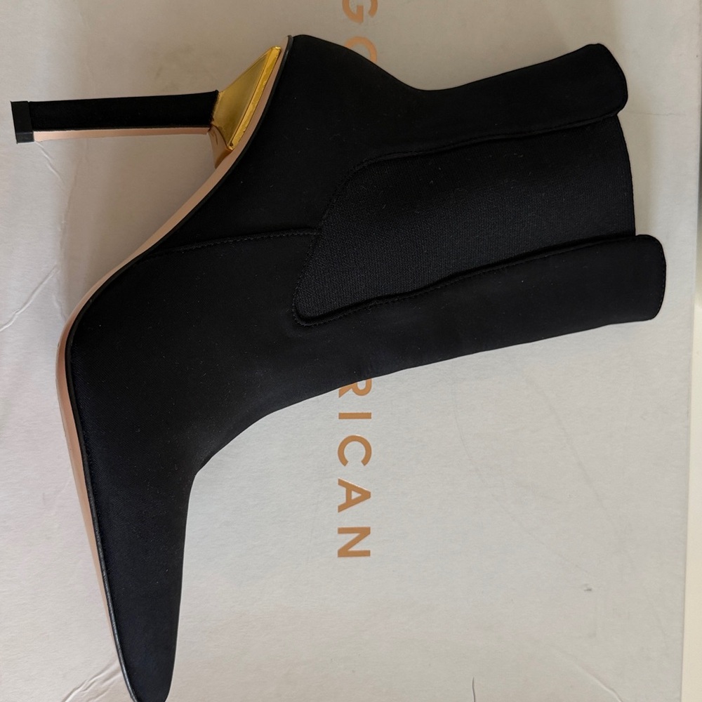Good American Sleek Black Boots